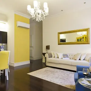 Joivy Baixa Deluxe Apartment