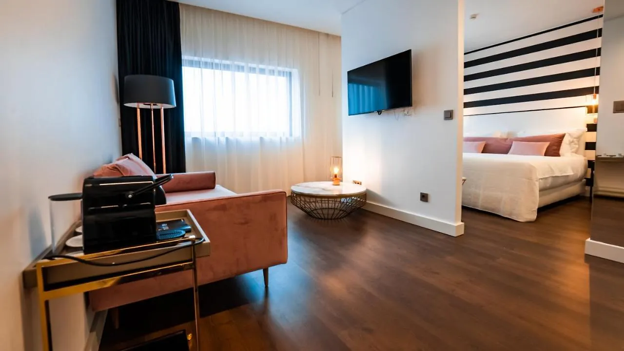 Hills Hotel Lisboa 4*,